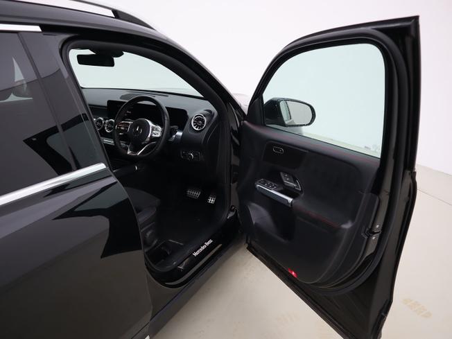 MERCEDES-BENZ GLB Photo 15