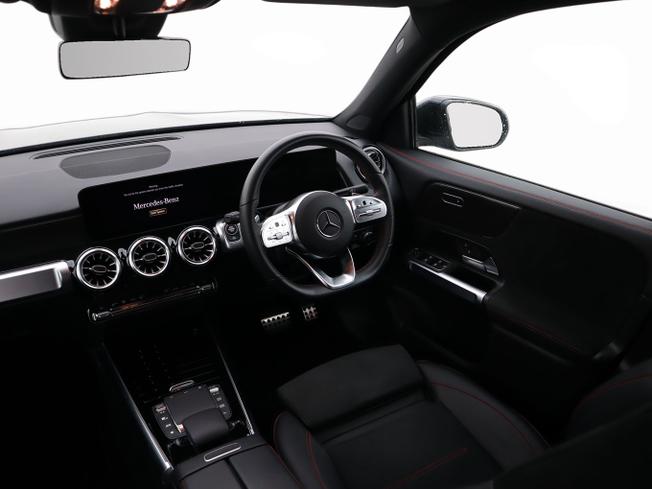 MERCEDES-BENZ GLB Photo 20