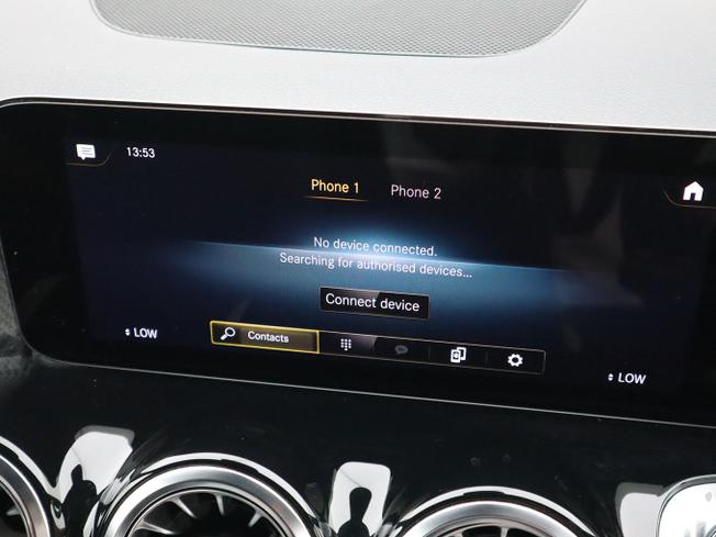 MERCEDES-BENZ GLB Photo 29