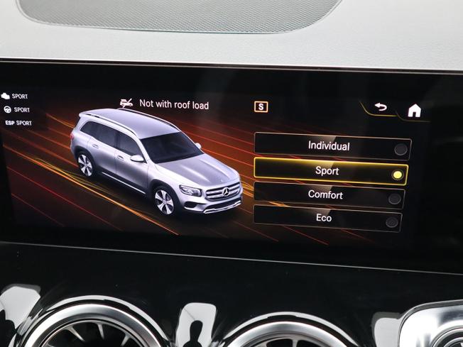 MERCEDES-BENZ GLB Photo 32