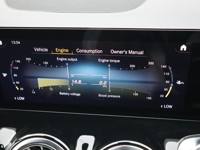 MERCEDES-BENZ GLB Photo 34