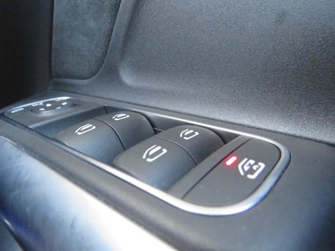 MERCEDES-BENZ Gla Photo 29