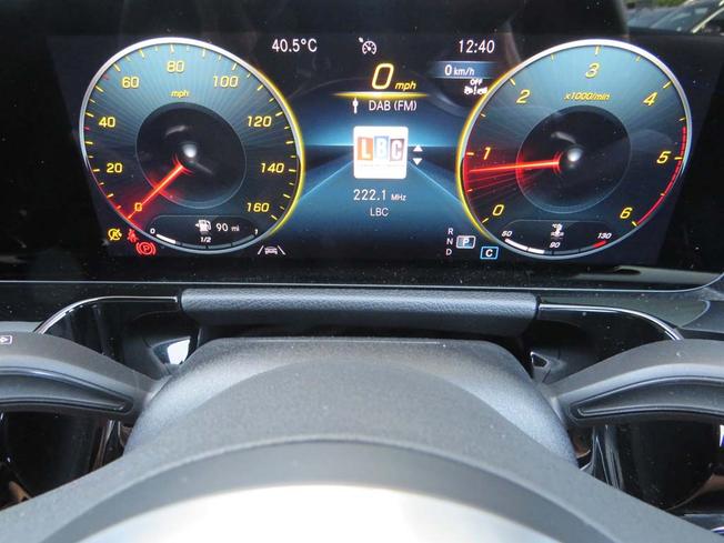 MERCEDES-BENZ Gla Photo 40