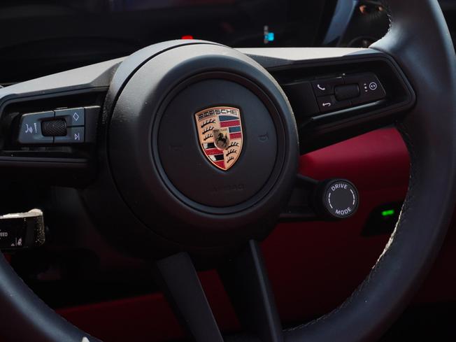 PORSCHE Macan Photo 18