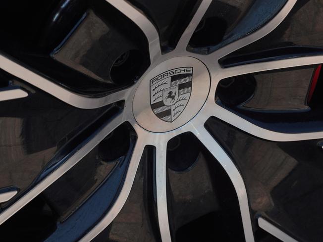 PORSCHE Macan Photo 20