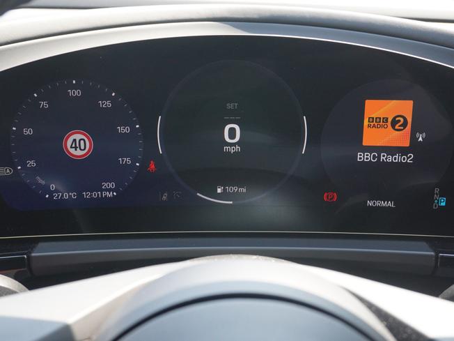 PORSCHE Macan Photo 25
