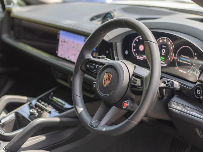 PORSCHE Cayenne Photo 8