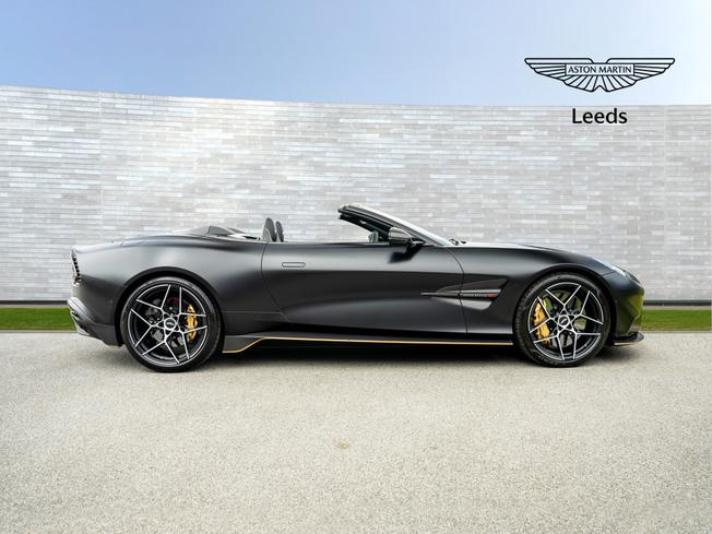 ASTON MARTIN Vanquish Photo 33