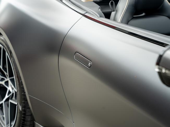 ASTON MARTIN Vanquish Photo 39