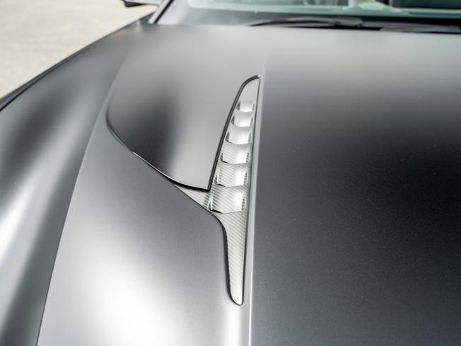 ASTON MARTIN Vanquish Photo 41