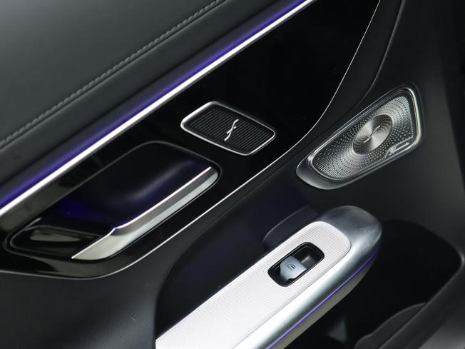 MERCEDES-BENZ Glc Photo 21