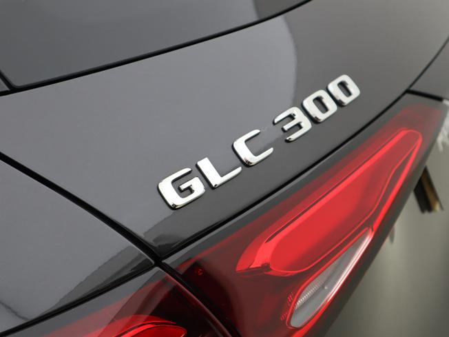 MERCEDES-BENZ Glc Photo 24