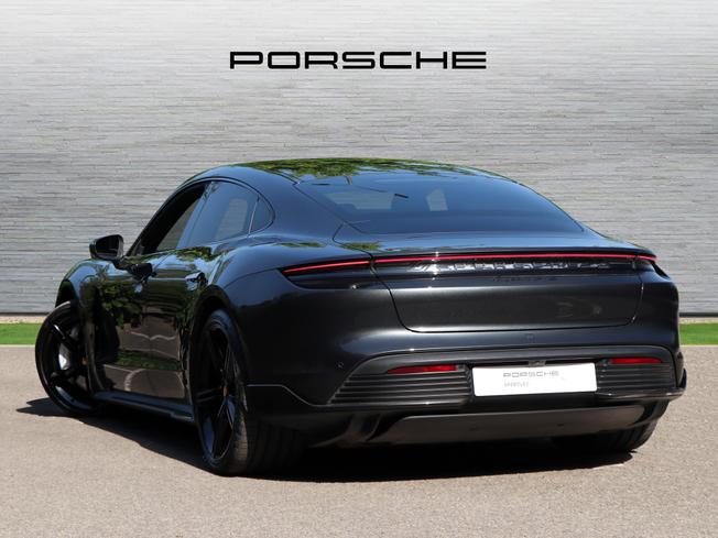 PORSCHE Taycan Photo 2