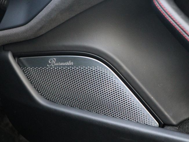 PORSCHE Taycan Photo 34