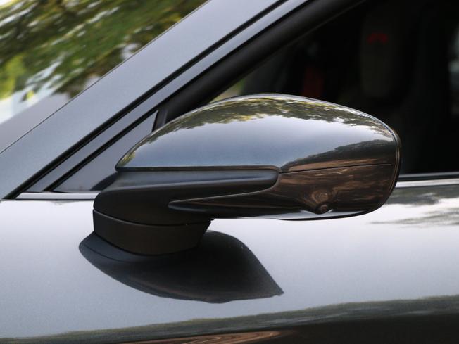 PORSCHE Taycan Photo 46