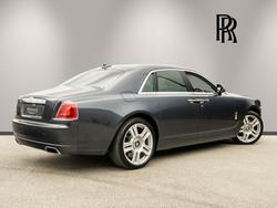 ROLLS-ROYCE Ghost Photo 2