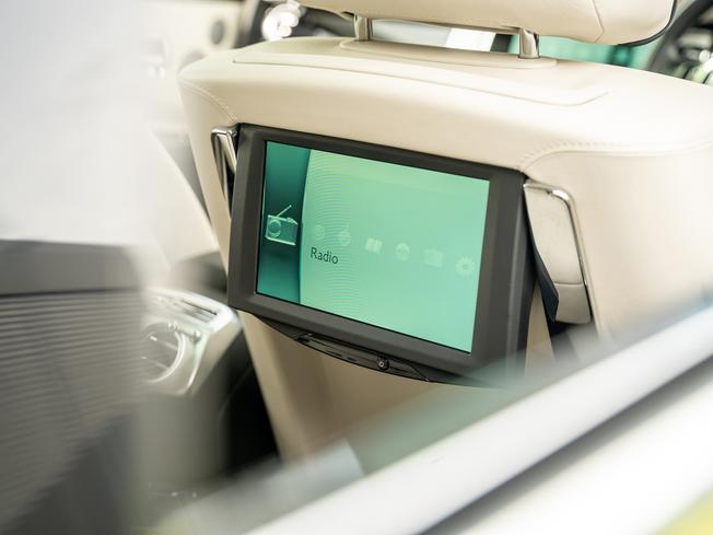 ROLLS-ROYCE Ghost Photo 22