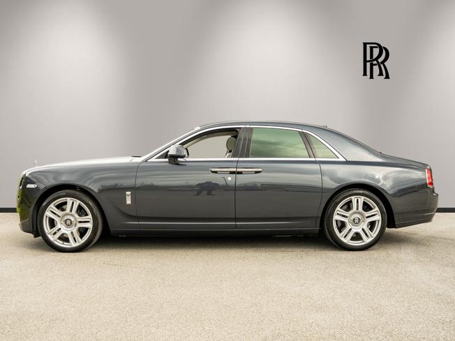 ROLLS-ROYCE Ghost Photo 3