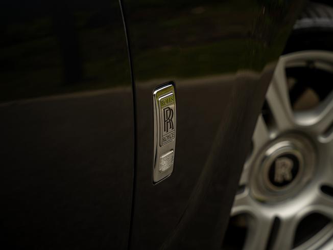 ROLLS-ROYCE Ghost Photo 34