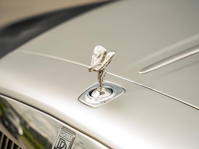 ROLLS-ROYCE Ghost Photo 40