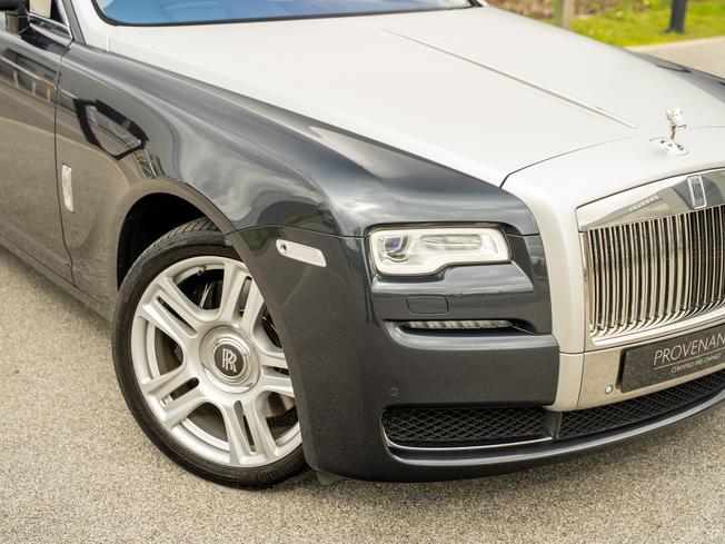 ROLLS-ROYCE Ghost Photo 42