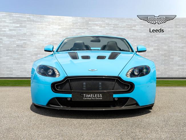 ASTON MARTIN Vantage Photo 7