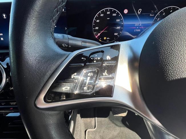 MERCEDES-BENZ CLA Class Photo 19