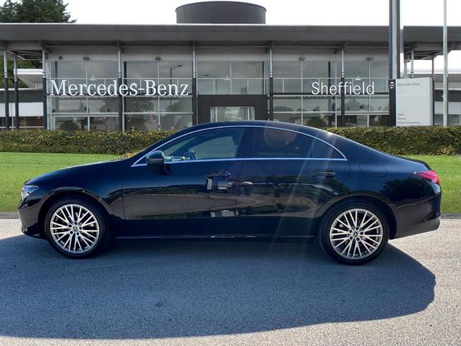 MERCEDES-BENZ CLA Class Photo 7