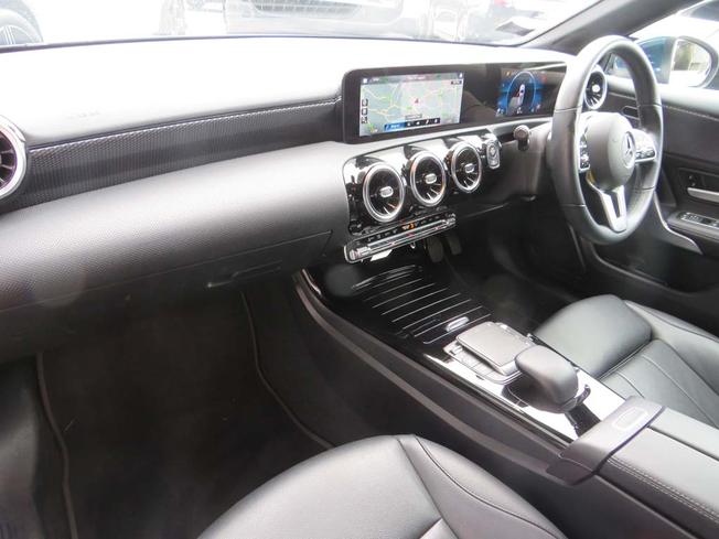 MERCEDES-BENZ A Class Photo 12