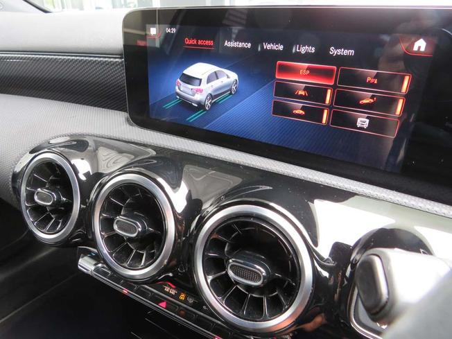MERCEDES-BENZ A Class Photo 34