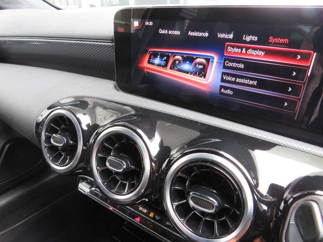 MERCEDES-BENZ A Class Photo 37