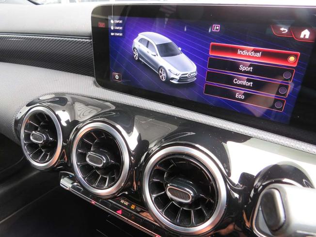 MERCEDES-BENZ A Class Photo 38