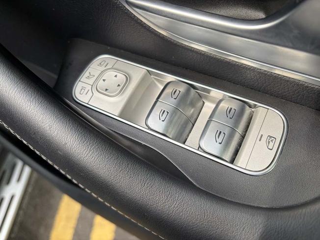 MERCEDES-BENZ GLE Photo 21