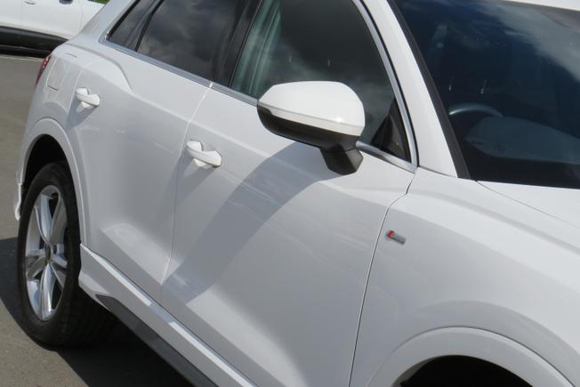 AUDI Q3 Photo 17