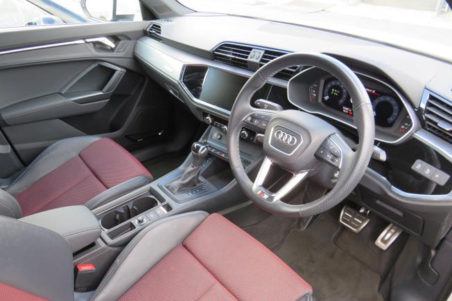 AUDI Q3 Photo 6