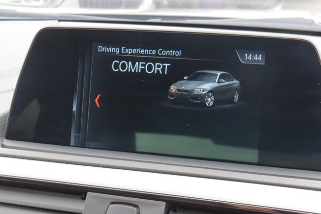 BMW 2 Series Photo 33