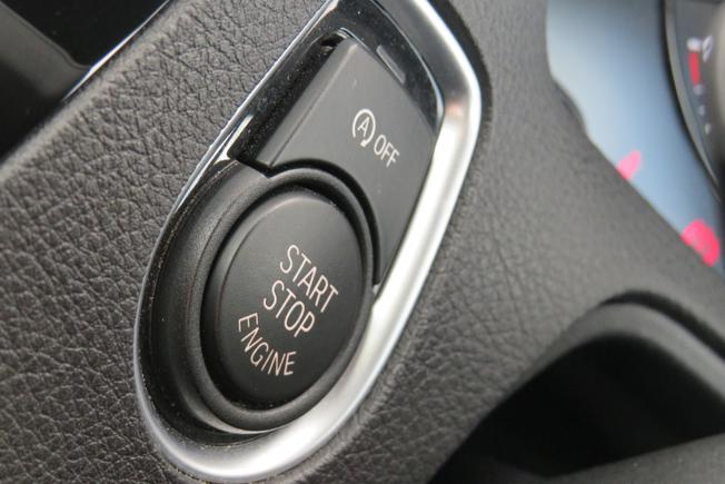 BMW 2 Series Photo 37