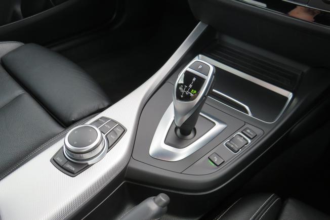 BMW 2 Series Photo 38