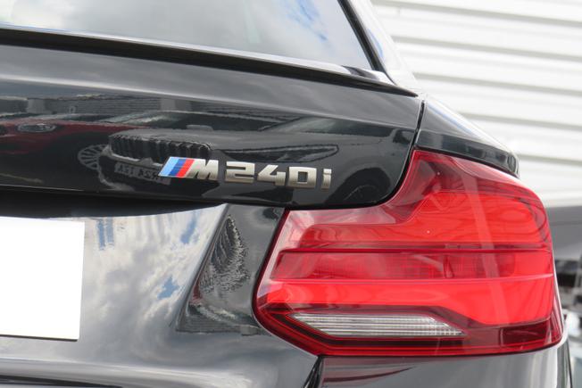 BMW 2 Series Photo 39