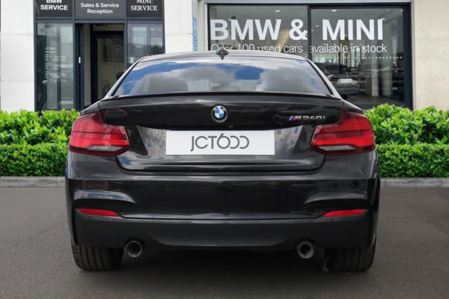 BMW 2 Series Photo 5