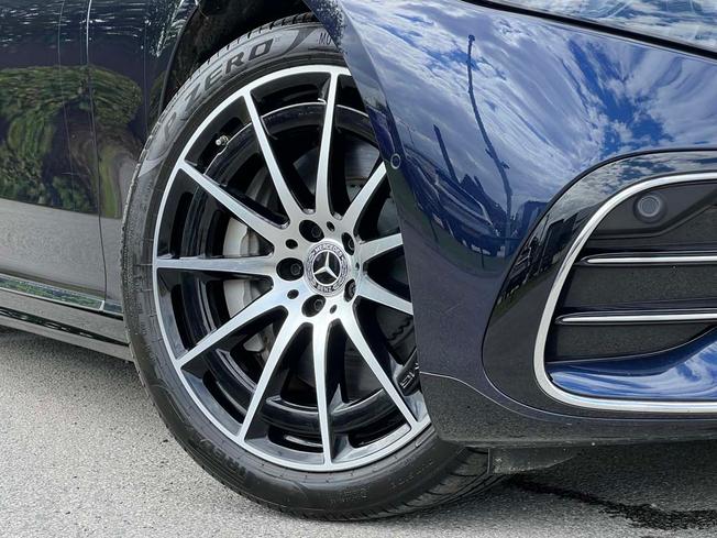 MERCEDES-BENZ Eqs Photo 14