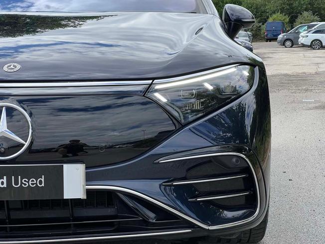 MERCEDES-BENZ Eqs Photo 17