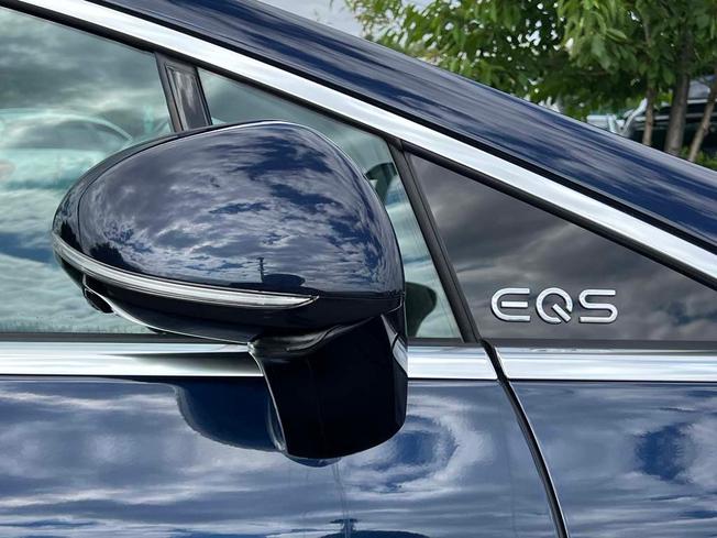 MERCEDES-BENZ Eqs Photo 19