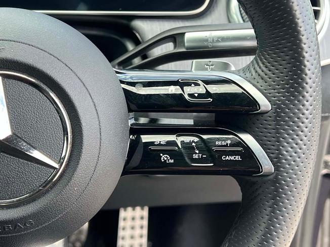 MERCEDES-BENZ Eqs Photo 25