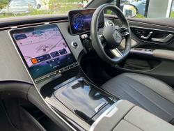 MERCEDES-BENZ Eqs Photo 3