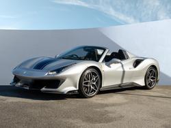 FERRARI 488 Pista Photo 2