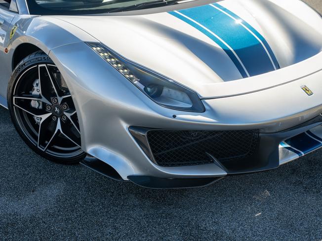 FERRARI 488 Pista Photo 50