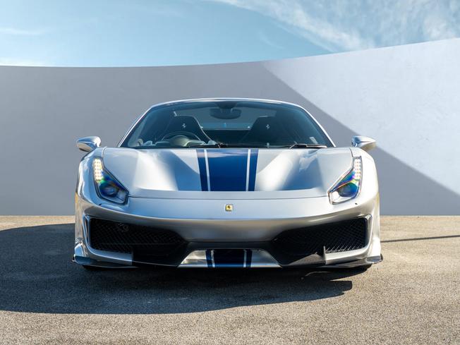 FERRARI 488 Pista Photo 7