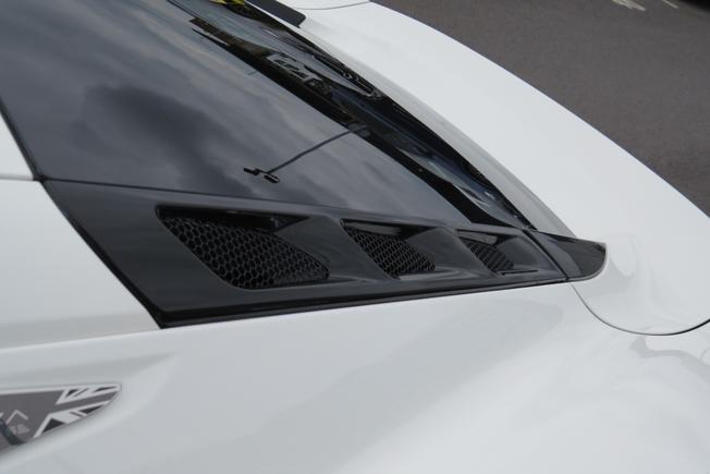 LOTUS Emira Photo 21