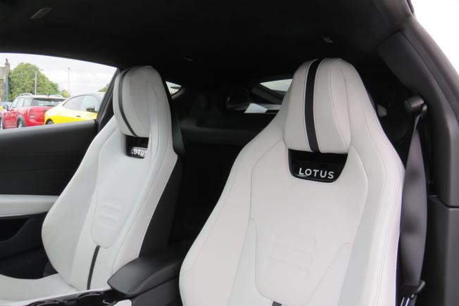 LOTUS Emira Photo 26